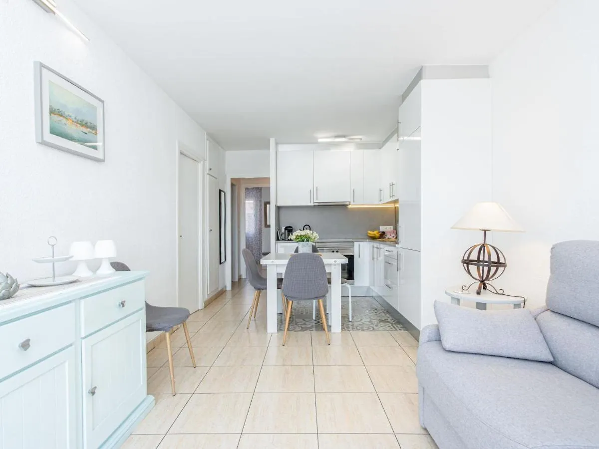 Apartment Pattaya-10 By Interhome Empuriabrava