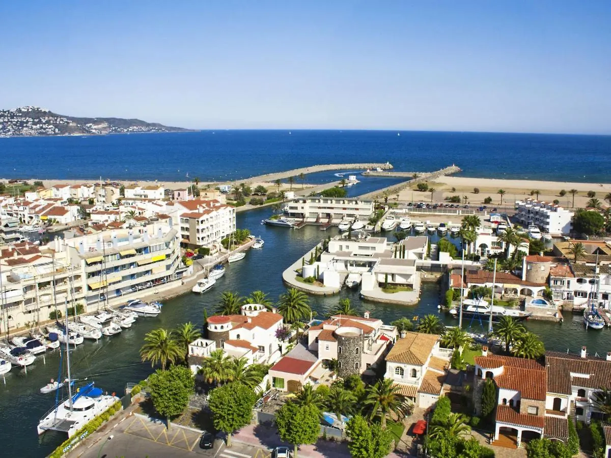 Apartment Pattaya-10 By Interhome Empuriabrava